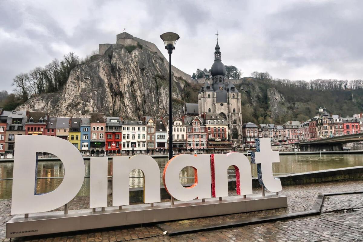 Monsieur Michel Hotel Dinant Bagian luar foto