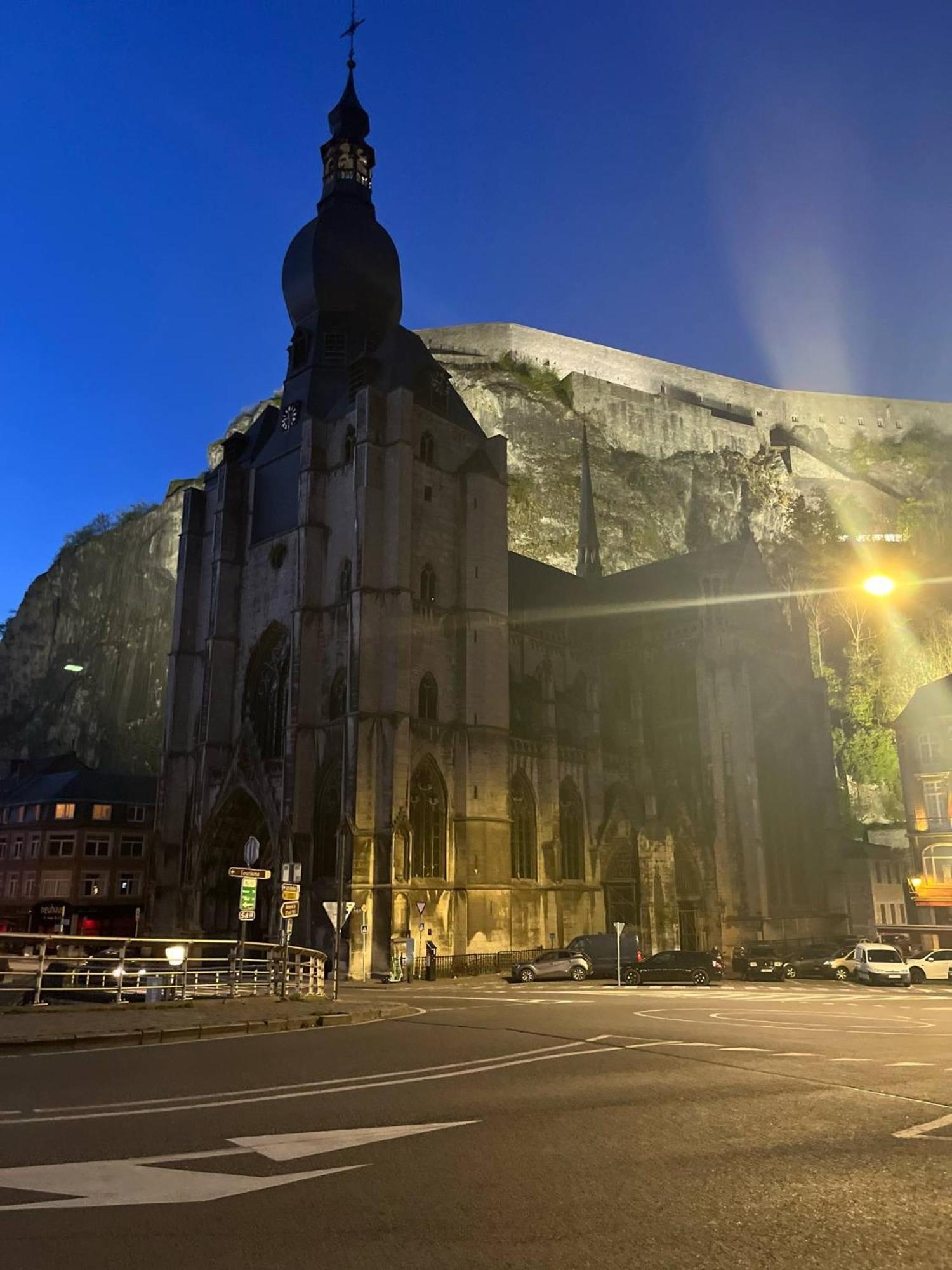 Monsieur Michel Hotel Dinant Bagian luar foto