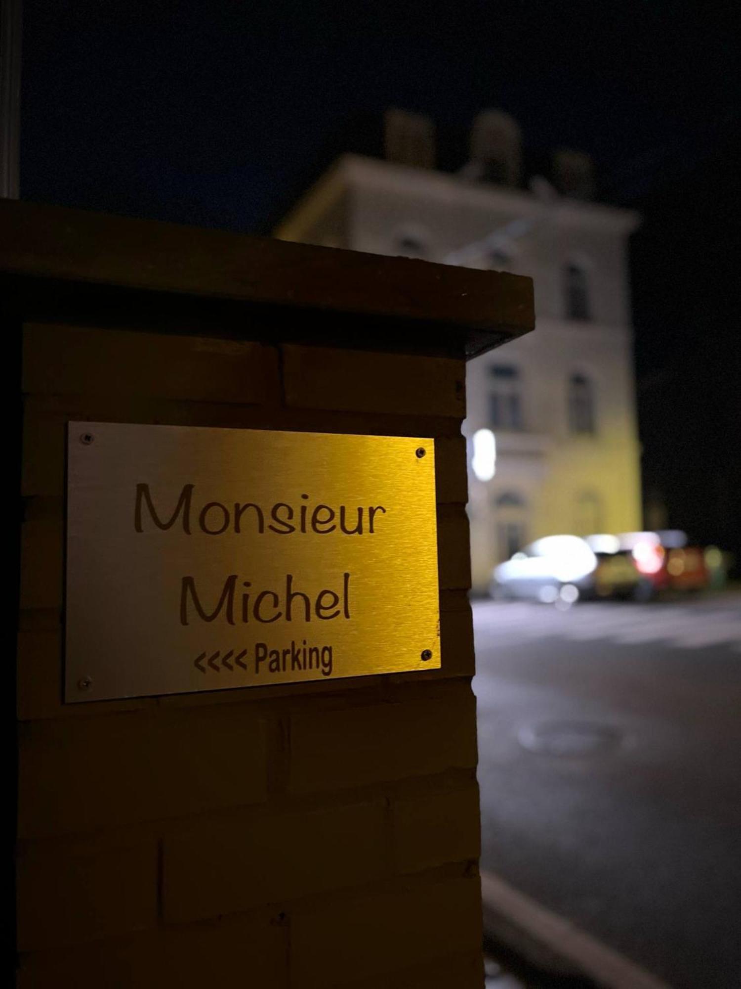 Monsieur Michel Hotel Dinant Bagian luar foto